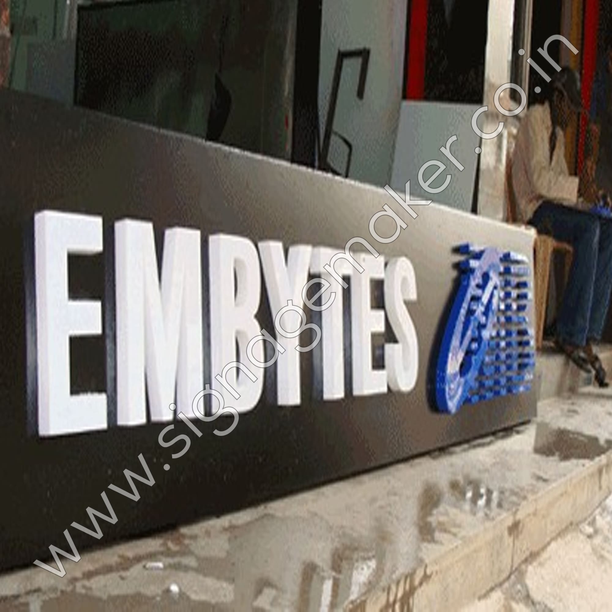 High Quality Acrylic and ACP Board in Noida